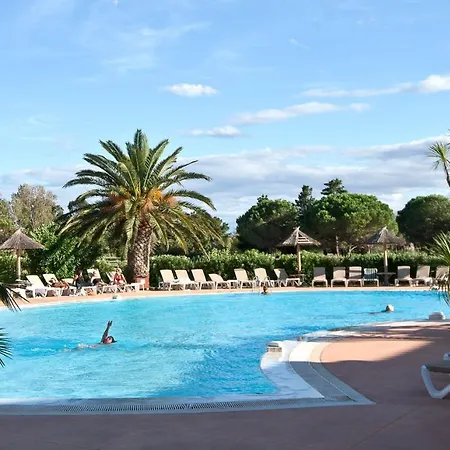 Pierre & Premium Horizon Golf Aparthotel Saint-Cyprien (Pyrenees-Orientales)